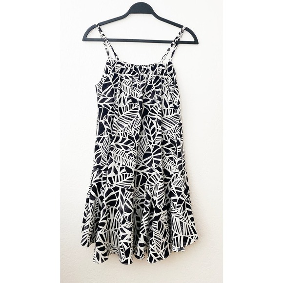 Whit Two Anthropologie Women's Claudia Swing Black White Leaf Print Mini Dress - Picture 5 of 9